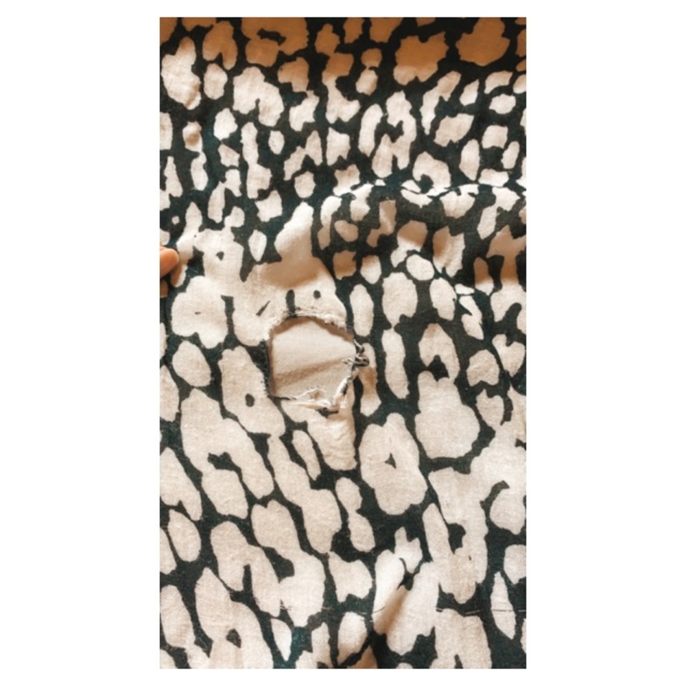 Lightweight scarf - Picture 3 of 3